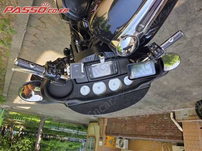 Harley-Davidson Flhx - фото 3