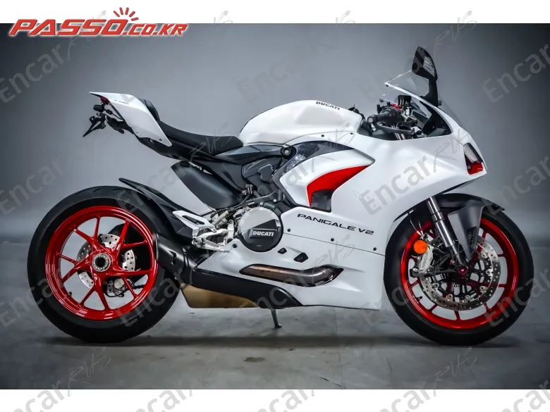 Ducati Panigale V2 - фото 0