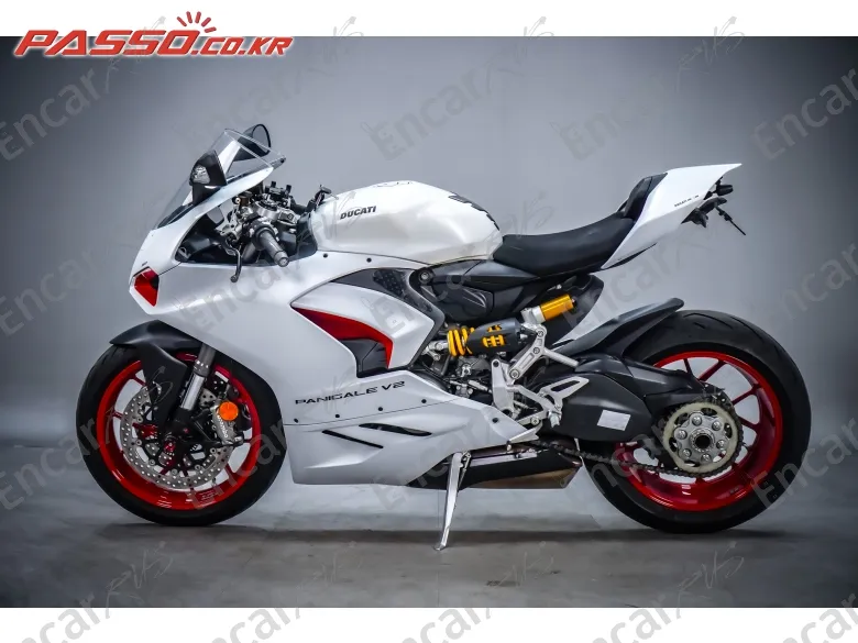 Ducati Panigale V2 - фото 1