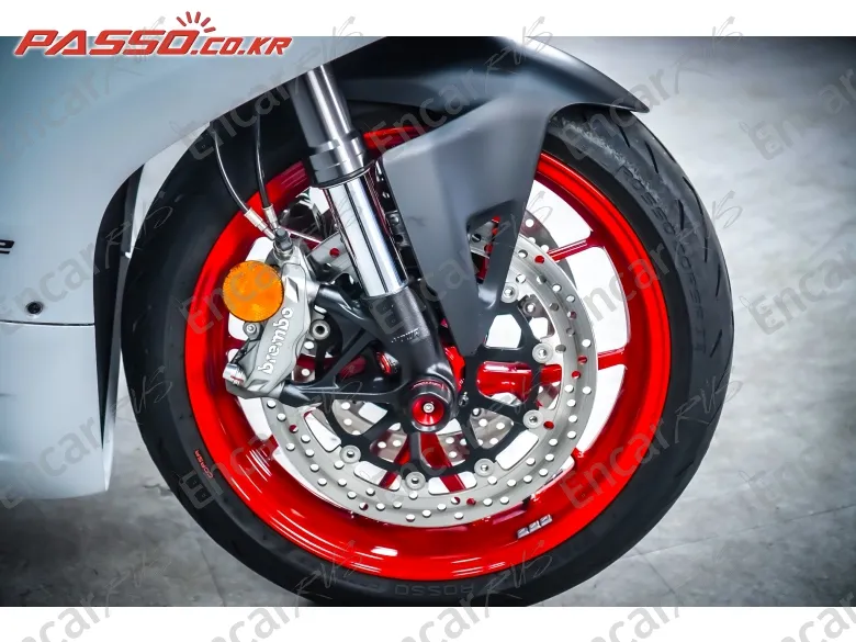 Ducati Panigale V2 - фото 5