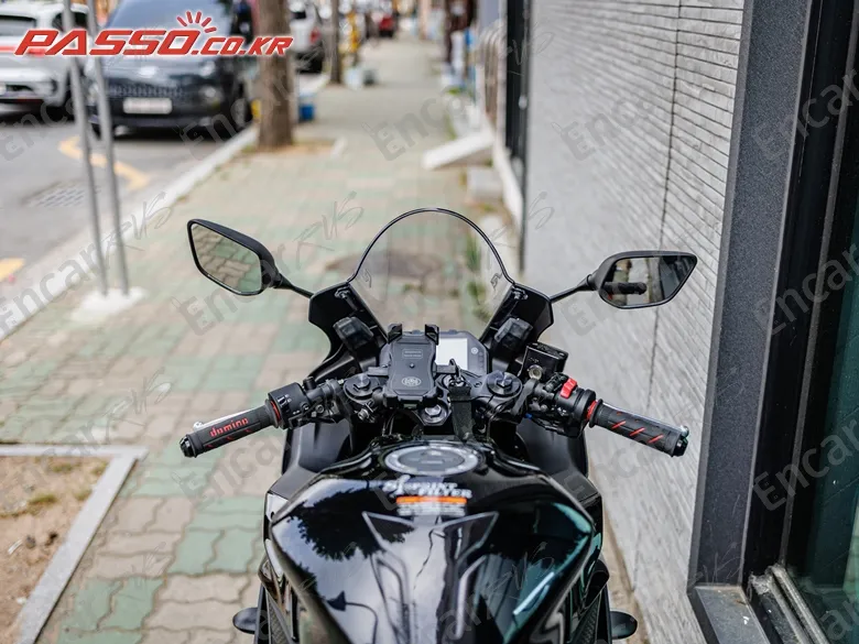 Yamaha Yzf R3 - фото 3