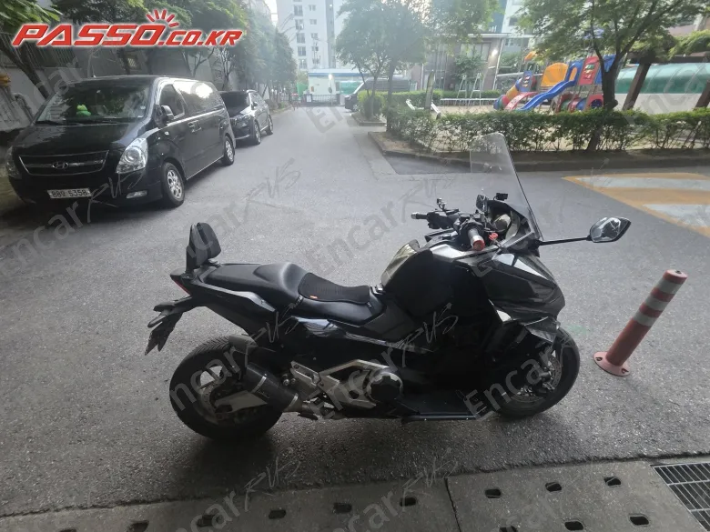 Honda Forza 750 - фото 0