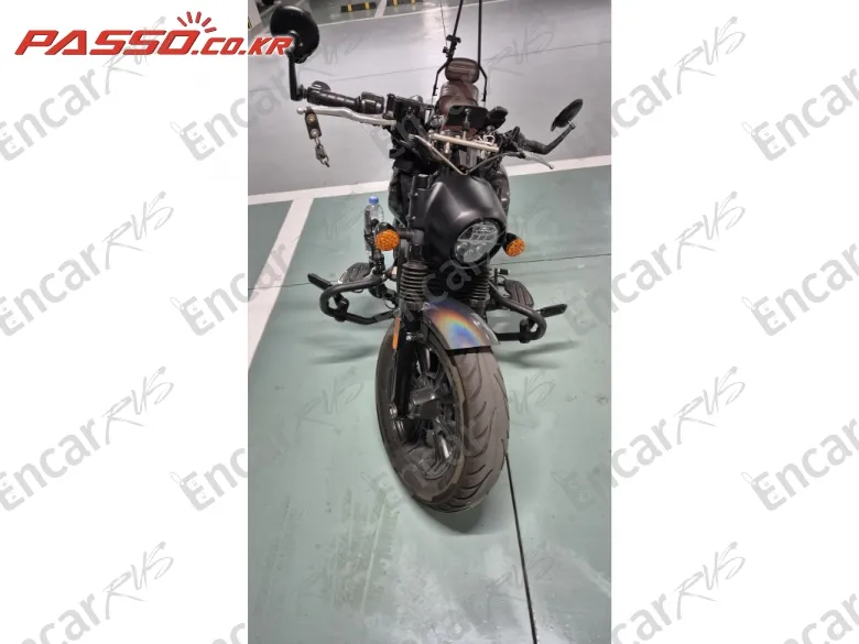 Indian Scout Bobber - фото 6