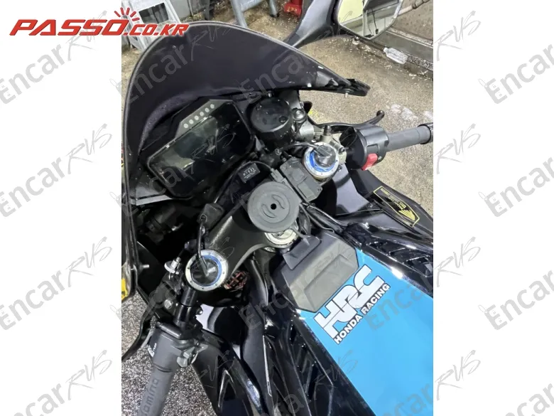 HONDA CBR 1000 RR-R FIREBLADE SP - фото 3