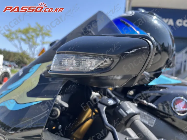 HONDA CBR 1000 RR-R FIREBLADE SP - фото 6