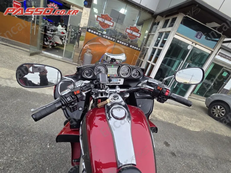 Kawasaki Vulcan 1700 Voyager Abs - фото 3