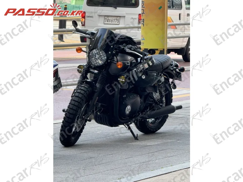 Triumph Bonneville T120 Black - фото 1