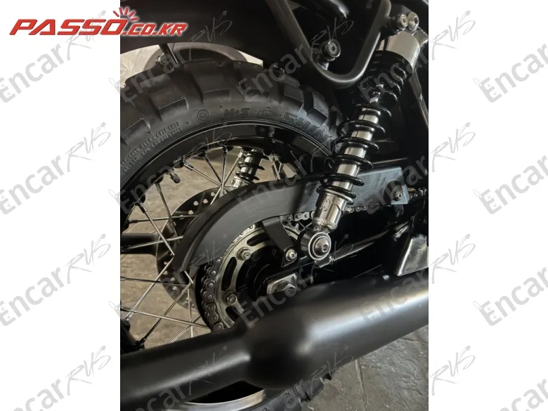 Triumph Bonneville T120 Black - фото 6
