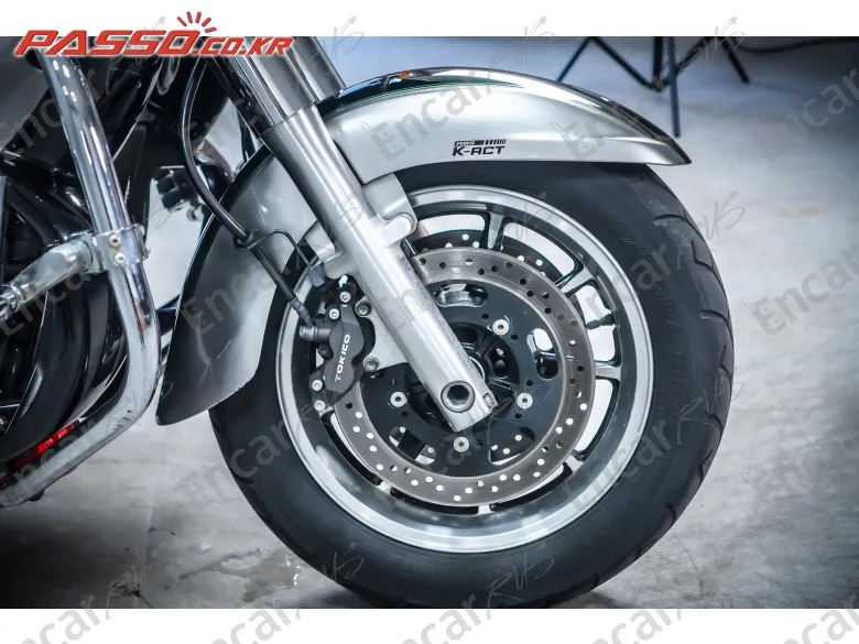 Kawasaki Vulcan 1700 Voyager Abs - фото 5