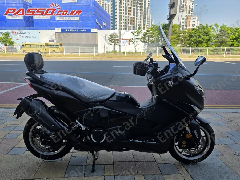 Yamaha T Max 560 - фото 0