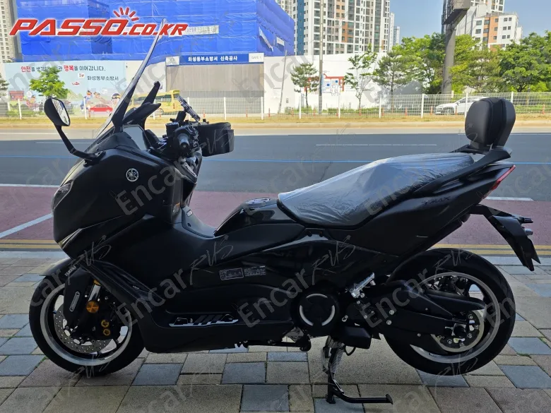 Yamaha T Max 560 - фото 1