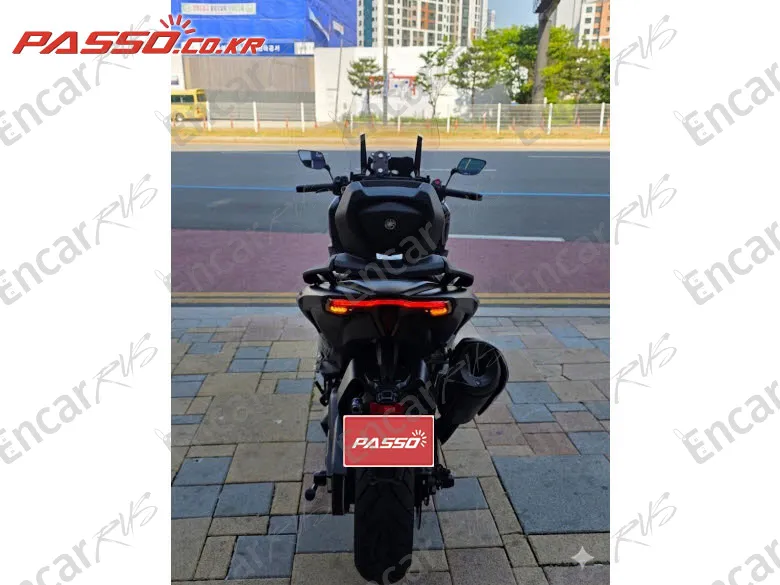 Yamaha T Max 560 - фото 2