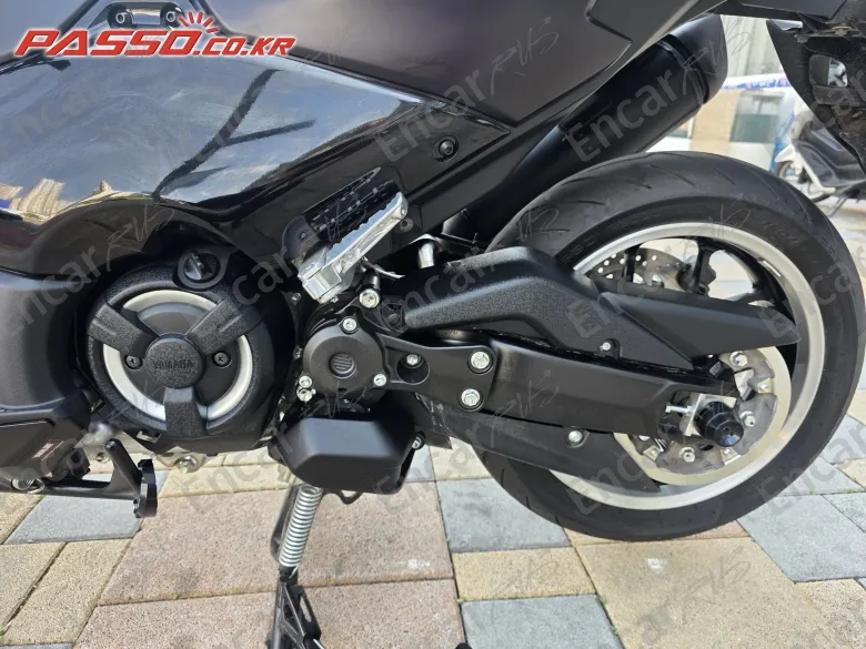 Yamaha T Max 560 - фото 4