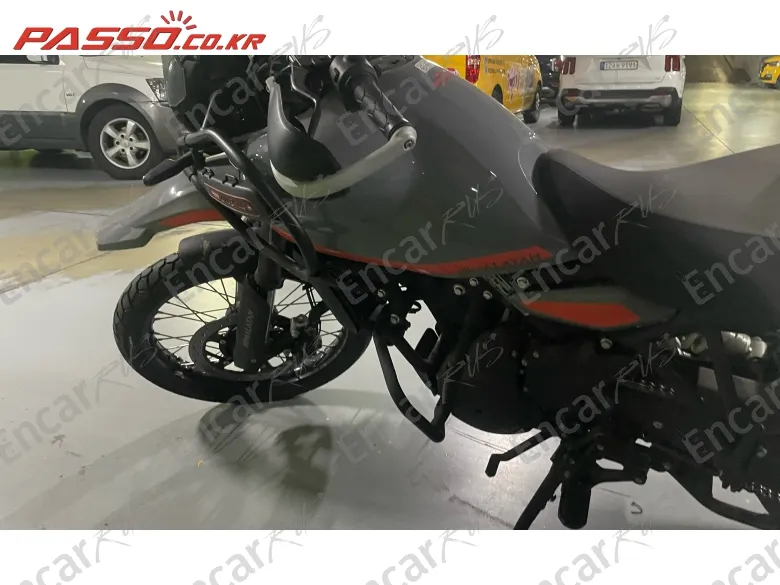 Royal Enfield New Himalayan 450 - фото 3