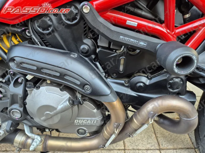 Ducati Monster 821 - фото 4