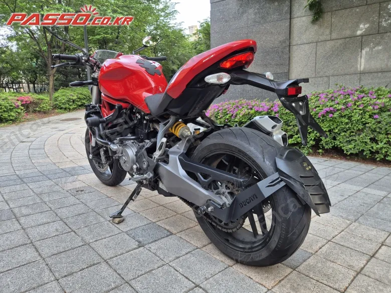 Ducati Monster 821 - фото 6