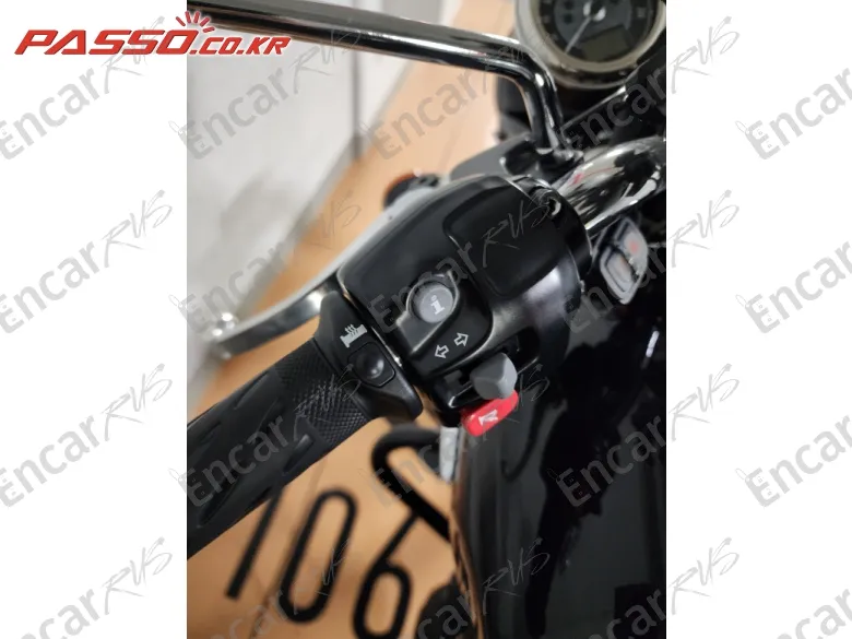 Triumph Bonneville T100 - фото 3