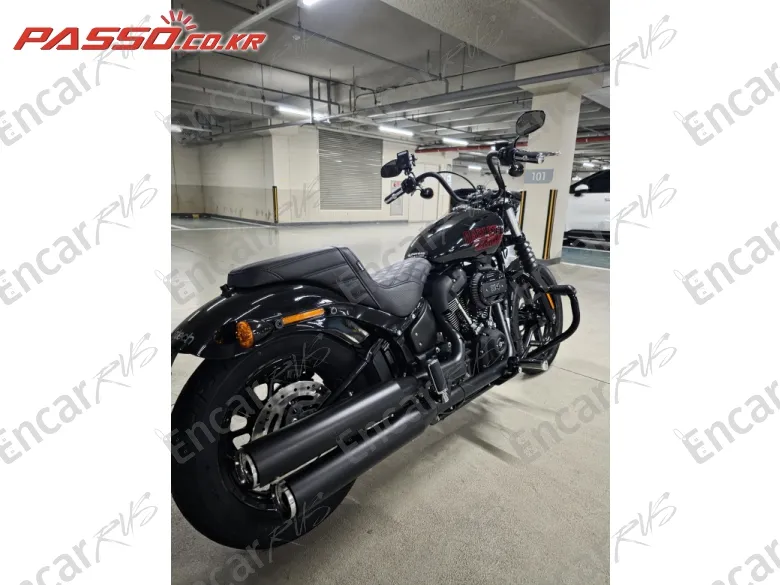 Harley-Davidson Street Bob 114 - фото 2