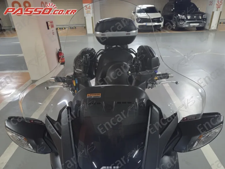 Suzuki Burgman 650 Executive - фото 6