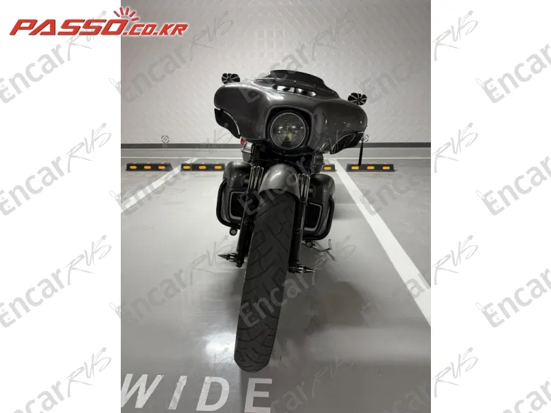 Harley-Davidson Flhxs Street Glide Special - фото 3