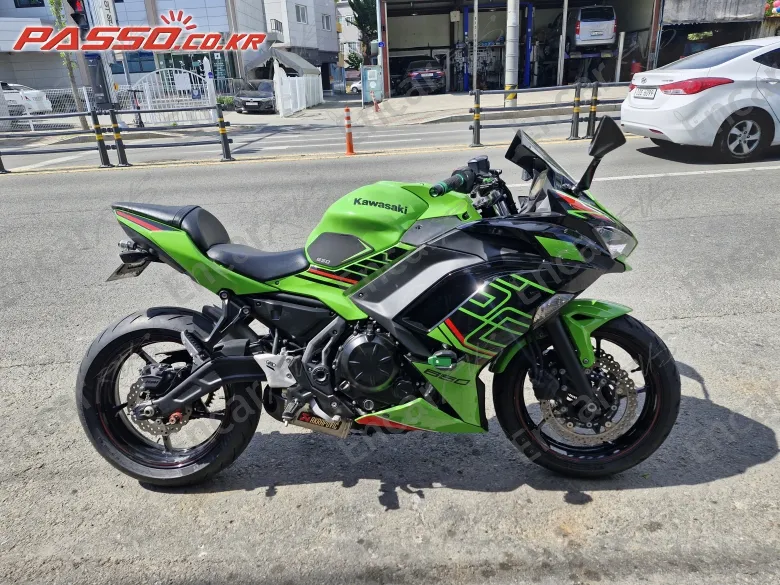 Kawasaki Ninja 650 - фото 0