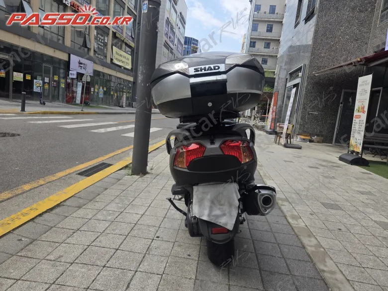 Suzuki Burgman 650 Executive - фото 2