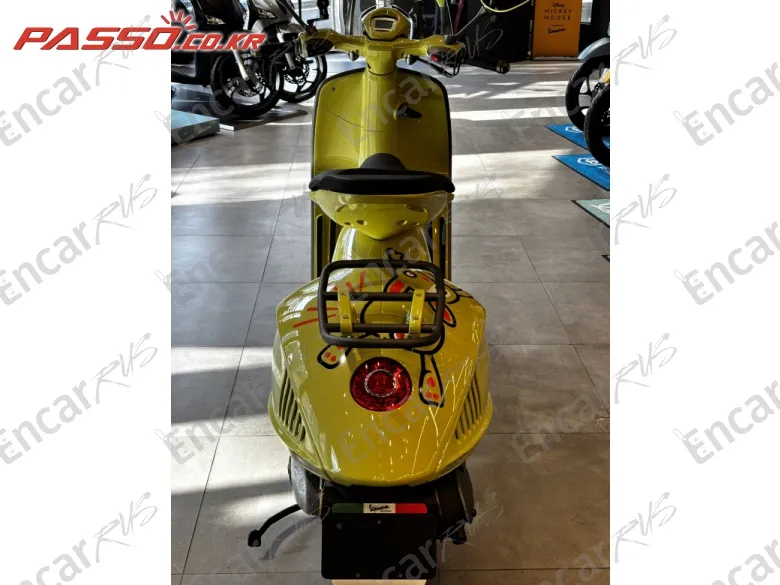 Vespa 946 Bunny - фото 2