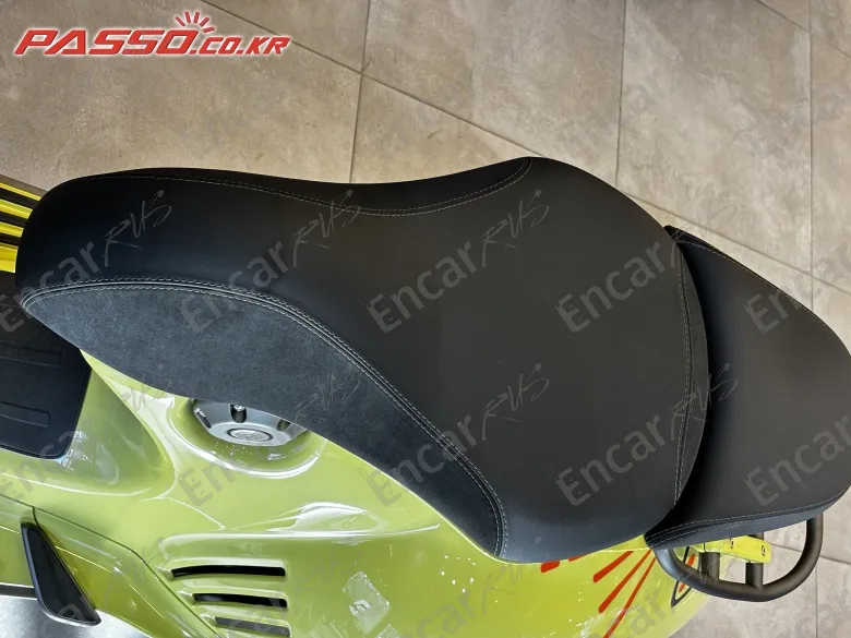 Vespa 946 Bunny - фото 4