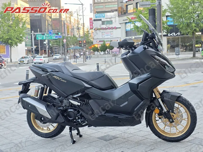 Honda Adv 350 - фото 0