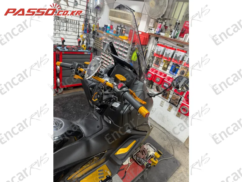 Yamaha T Max 560 - фото 3