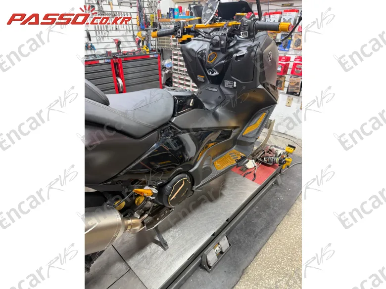 Yamaha T Max 560 - фото 5