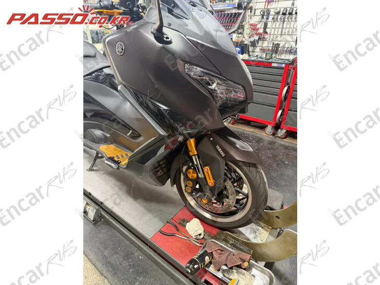 Yamaha T Max 560 - фото 6