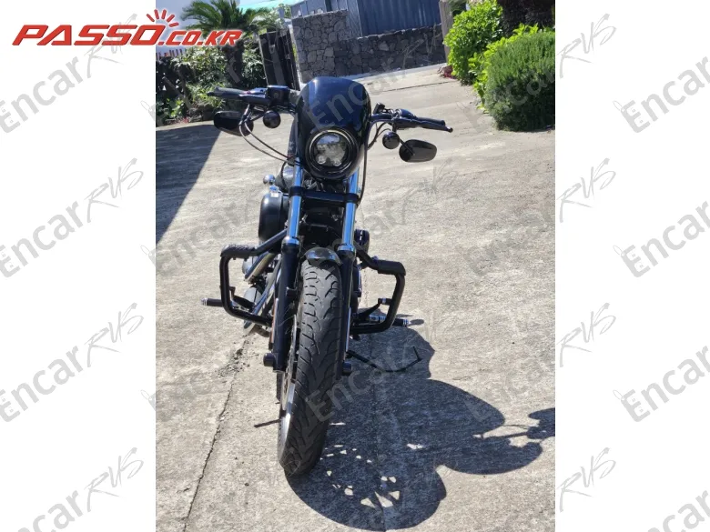 HARLEY-DAVIDSON XL 883 R - фото 3