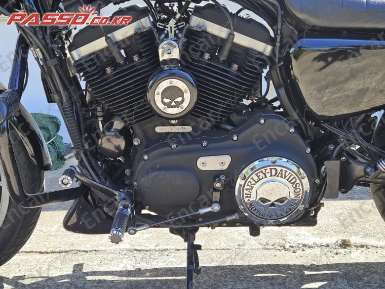 HARLEY-DAVIDSON XL 883 R - фото 4