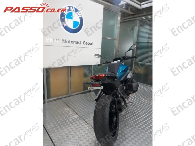 BMW R 1300 R - фото 2