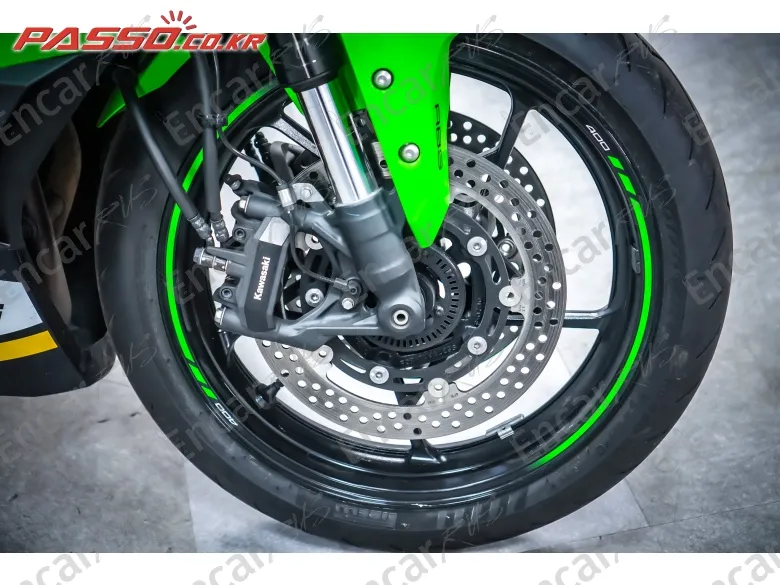 Kawasaki Ninja Zx 4 Rr - фото 5