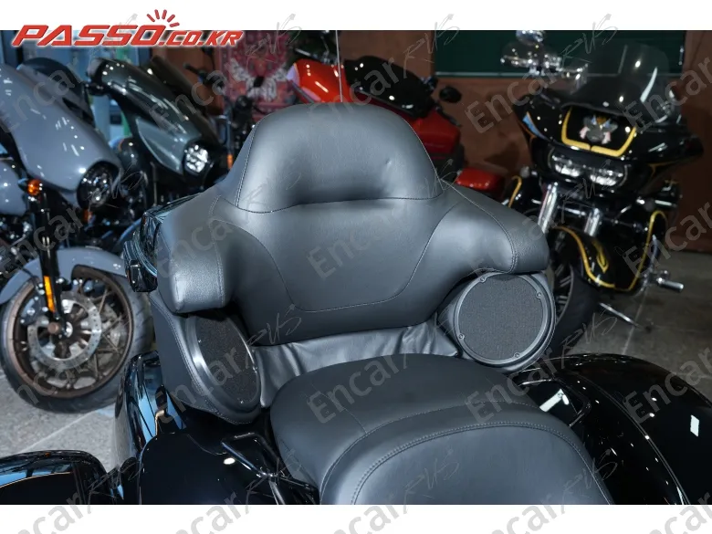 Harley-Davidson Flhtcutg Tri Glide Ultra Classic - фото 6
