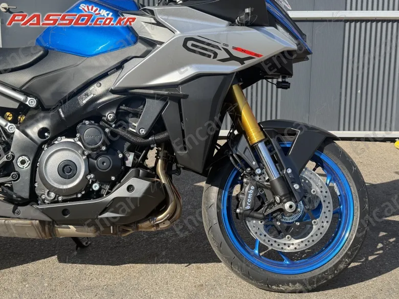 Suzuki Gsx S 1000 Gx - фото 5
