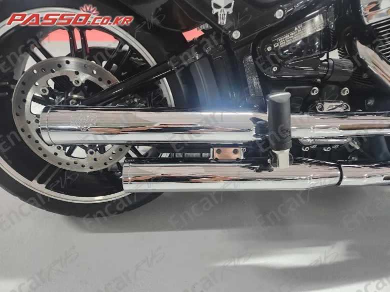 Harley-Davidson Breakout - фото 6