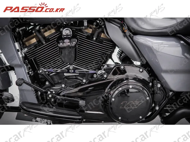 HARLEY-DAVIDSON ROAD GLIDE ST - фото 4