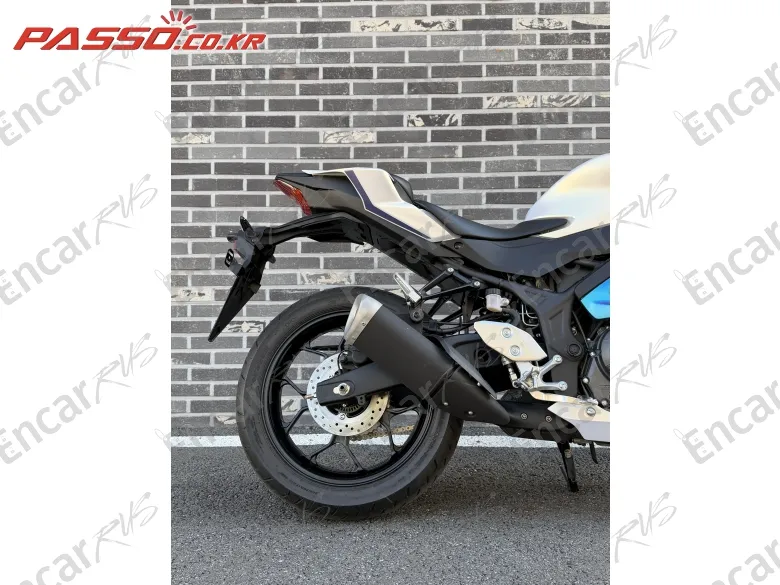 Yamaha Yzf R3 - фото 6