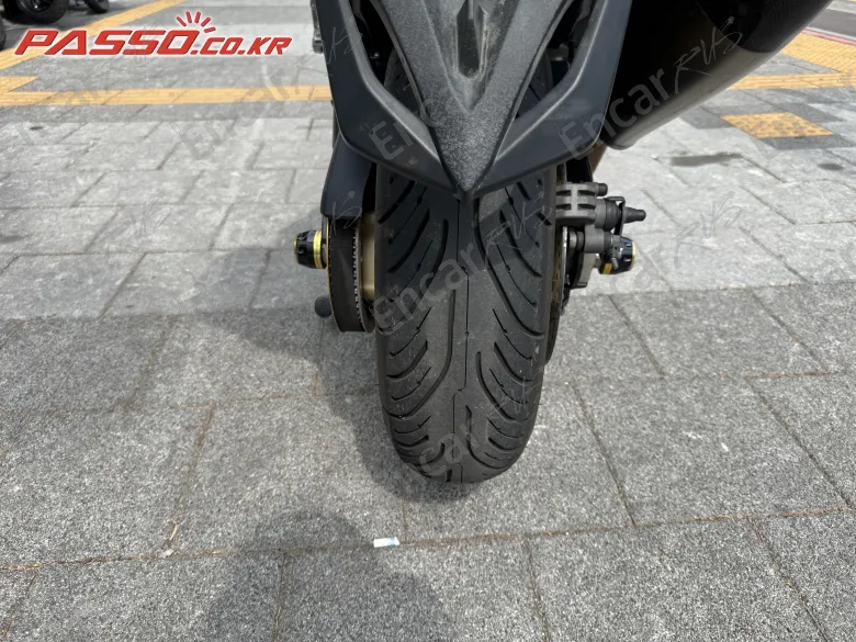 Yamaha T Max 560 - фото 5