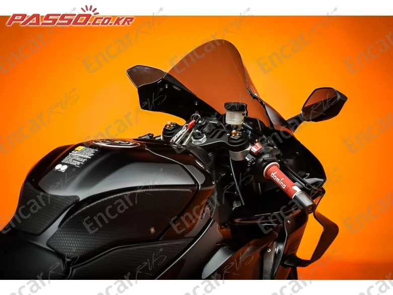 YAMAHA YZF R1 - фото 3