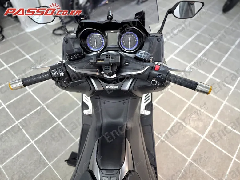 Yamaha T Max 560 - фото 6