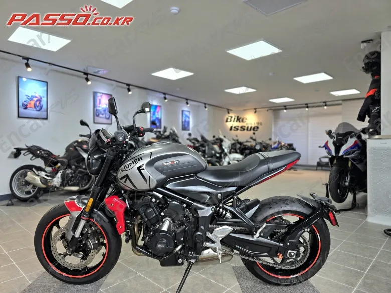 TRIUMPH TRIDENT 660 - фото 3