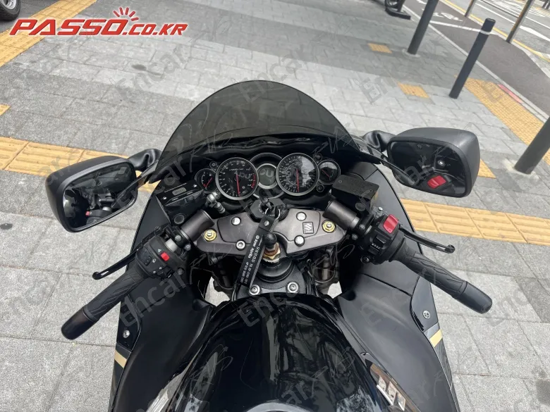 Suzuki Gsx R 1300 Hayabusa - фото 3