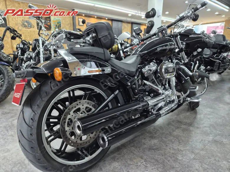 Harley-Davidson Breakout 114 - фото 5