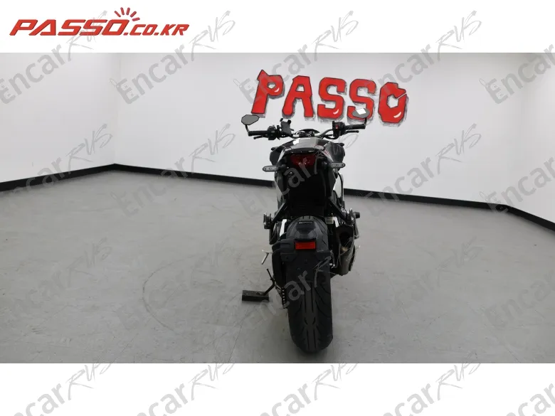 Honda Cb 1000 R - фото 2