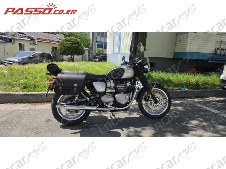 Triumph Bonneville T120 - фото 0
