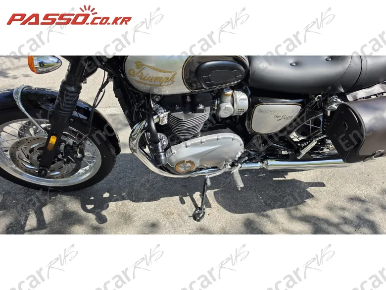 Triumph Bonneville T120 - фото 4